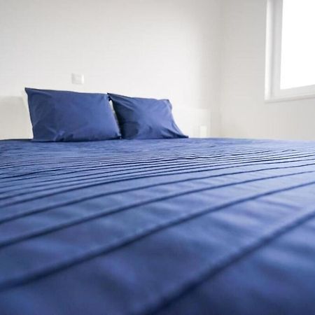 Apartment Zara White Bagian luar foto